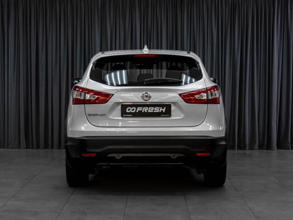 Nissan Qashqai II с пробегом 2018 года, цена 1 729 000 рублей, 83335 км, внедорожник, Автокод Объявления
