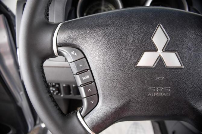 Mitsubishi Pajero IV Рестайлинг 1 с пробегом 2012 года, цена 2 149 000 рублей, 195256 км, внедорожник, Автокод Объявления