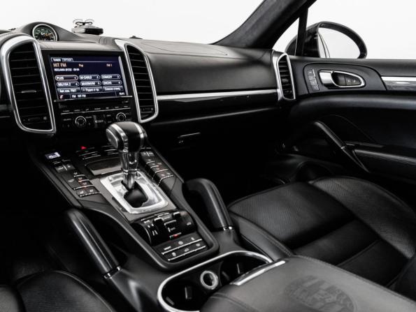 Porsche Cayenne II (958) с пробегом 2013 года, цена 2 475 000 рублей, 240667 км, внедорожник, Автокод Объявления