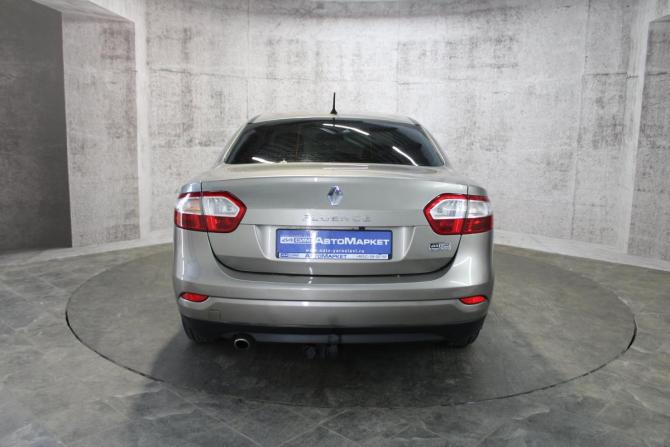Renault Fluence I с пробегом 2011 года, цена 515 000 рублей, 270890 км, седан, Автокод Объявления