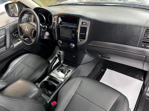 Mitsubishi Pajero IV Рестайлинг 2 с пробегом 2015 года, цена 2 480 000 рублей, 175438 км, внедорожник, Автокод Объявления