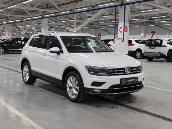 Volkswagen Tiguan II с пробегом 2017 года, цена 2 640 000 рублей, 127557 км, внедорожник, Автокод Объявления