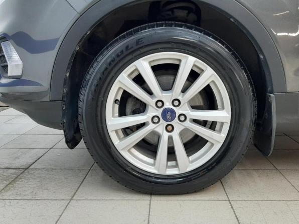 Ford Kuga II Рестайлинг с пробегом 2018 года, цена 1 670 000 рублей, 117641 км, внедорожник, Автокод Объявления