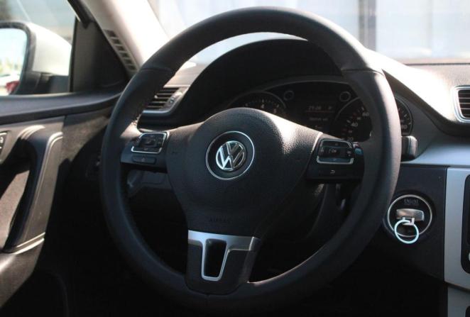 Volkswagen Passat B7 с пробегом 2011 года, цена 970 000 рублей, 251456 км, седан, Автокод Объявления