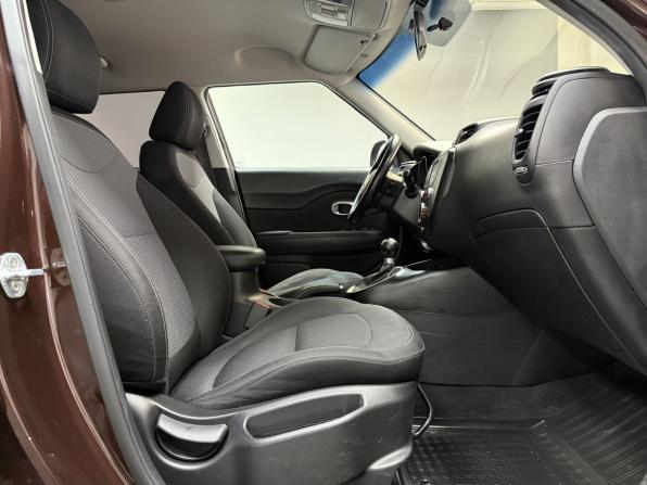 Kia Soul II Рестайлинг с пробегом 2018 года, цена 1 625 000 рублей, 95787 км, хэтчбек, Автокод Объявления