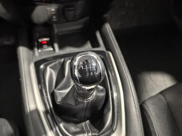Nissan Qashqai II с пробегом 2018 года, цена 1 799 000 рублей, 87144 км, внедорожник, Автокод Объявления