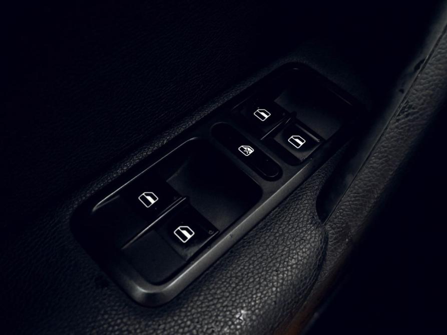 Skoda Yeti I Рестайлинг Екатеринбург  - изображение 12
