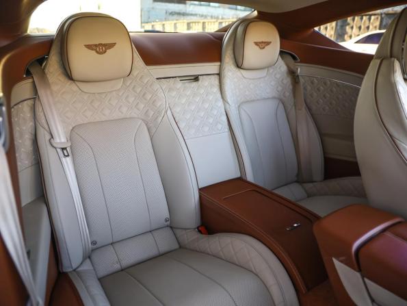 Bentley Continental GT III с пробегом 2018 года, цена 15 350 000 рублей, 57354 км, купе, Автокод Объявления