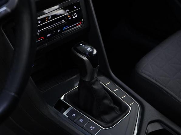 Volkswagen Tiguan II Рестайлинг с пробегом 2022 года, цена 2 649 444 рубля, 87482 км, внедорожник, Автокод Объявления