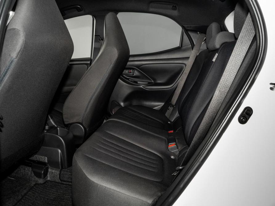 Toyota Yaris IV Иркутск  - изображение 7