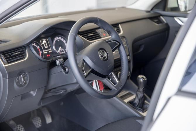 Skoda Octavia III (A7) Рестайлинг с пробегом 2019 года, цена 2 240 000 рублей, 159486 км, лифтбек, Автокод Объявления