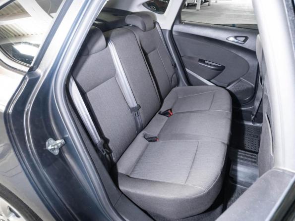 Opel Astra J Рестайлинг с пробегом 2014 года, цена 901 000 рублей, 200894 км, седан, Автокод Объявления