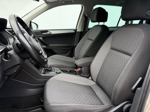 Volkswagen Tiguan II с пробегом 2018 года, цена 2 300 000 рублей, 134000 км, внедорожник, Автокод Объявления