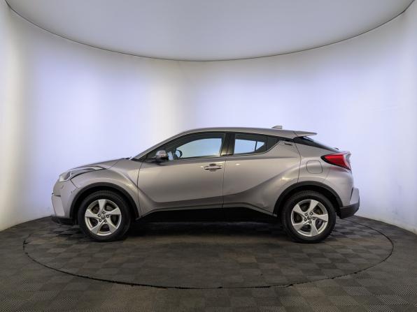 Toyota C-HR I с пробегом 2018 года, цена 2 000 000 рублей, 156834 км, внедорожник, Автокод Объявления