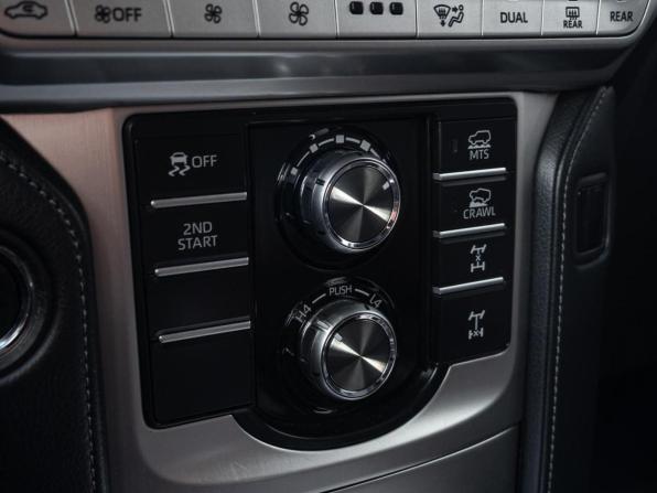 Toyota Land Cruiser Prado 150 Series Рестайлинг 3 с пробегом 2020 года, цена 5 750 000 рублей, 56538 км, внедорожник, Автокод Объявления