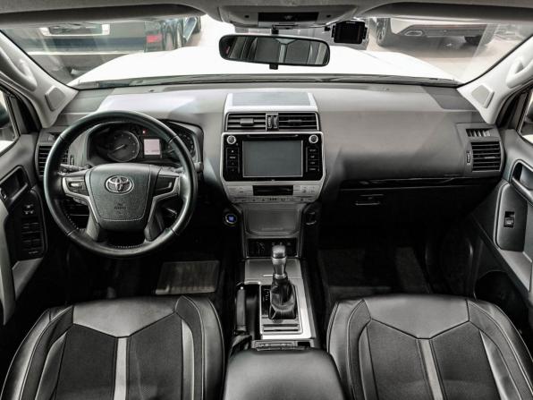 Toyota Land Cruiser Prado 150 Series Рестайлинг 2 с пробегом 2019 года, цена 5 350 000 рублей, 66898 км, внедорожник, Автокод Объявления