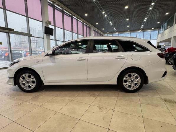 Kia Ceed III Рестайлинг с пробегом 2021 года, цена 2 020 000 рублей, 30538 км, универсал, Автокод Объявления