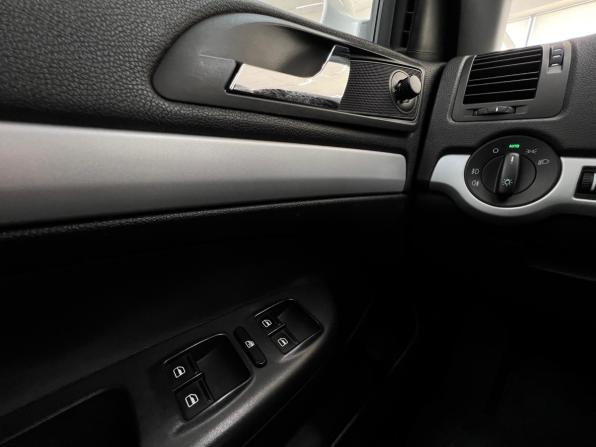 Skoda Octavia II (A5) Рестайлинг с пробегом 2011 года, цена 994 000 рублей, 183444 км, лифтбек, Автокод Объявления