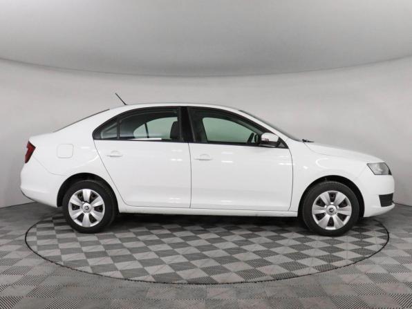 Skoda Rapid I Рестайлинг с пробегом 2018 года, цена 890 000 рублей, 286000 км, лифтбек, Автокод Объявления