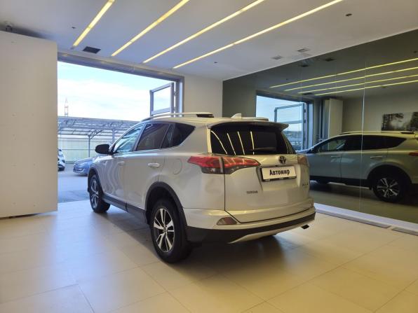 Toyota RAV4 IV (XA40) Рестайлинг с пробегом 2017 года, цена 2 340 000 рублей, 188000 км, внедорожник, Автокод Объявления