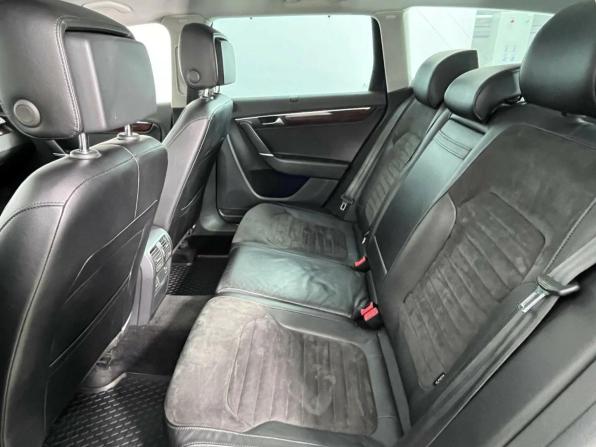 Volkswagen Passat B7 с пробегом 2011 года, цена 968 000 рублей, 157271 км, универсал, Автокод Объявления