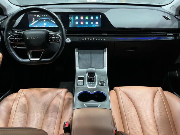 Omoda C5 I с пробегом 2023 года, цена 1 670 000 рублей, 41320 км, внедорожник, Автокод Объявления