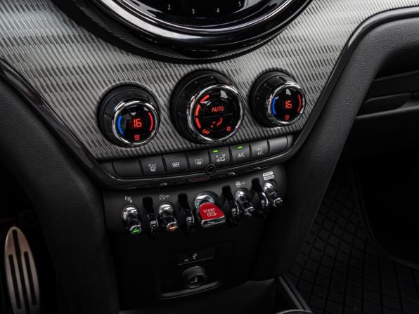 Mini Countryman II Рестайлинг с пробегом 2022 года, цена 5 749 000 рублей, 13697 км, внедорожник, Автокод Объявления