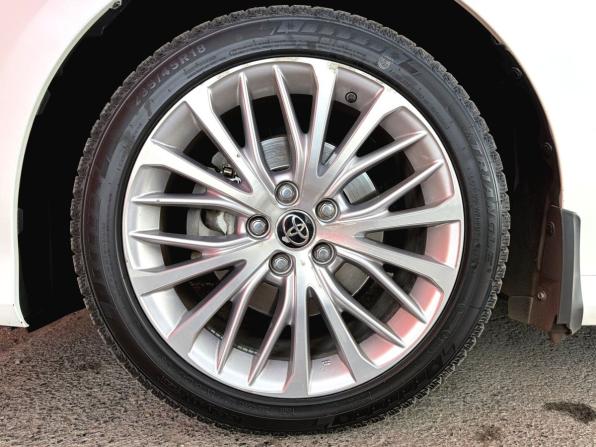 Toyota Camry VIII (XV70) с пробегом 2019 года, цена 2 790 000 рублей, 136002 км, седан, Автокод Объявления