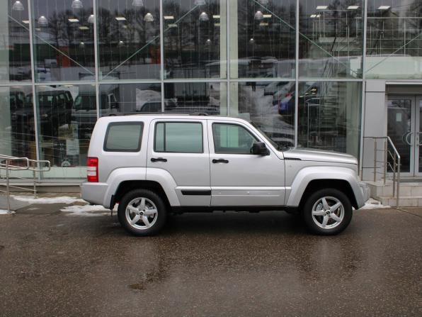 Jeep Cherokee IV (KK) с пробегом 2008 года, цена 818 000 рублей, 296442 км, внедорожник, Автокод Объявления