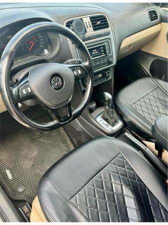 Volkswagen Polo V Рестайлинг с пробегом 2015 года, цена 910 000 рублей, 175654 км, седан, Автокод Объявления