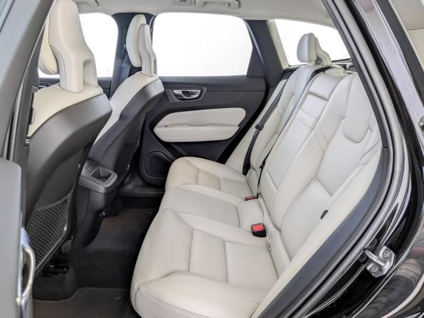 Volvo XC60 II с пробегом 2018 года, цена 3 390 000 рублей, 93039 км, внедорожник, Автокод Объявления