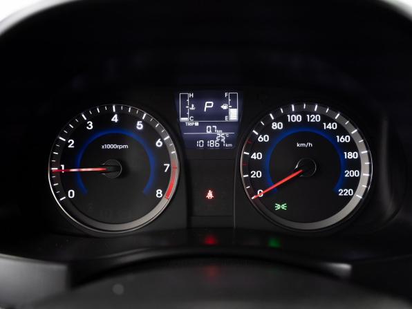 Hyundai Solaris I Рестайлинг с пробегом 2015 года, цена 1 250 000 рублей, 101790 км, седан, Автокод Объявления