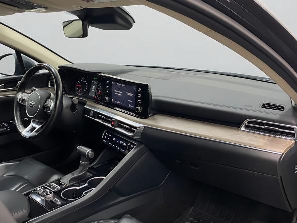Kia K5 III с пробегом 2021 года, цена 2 659 911 рублей, 50130 км, седан, Автокод Объявления