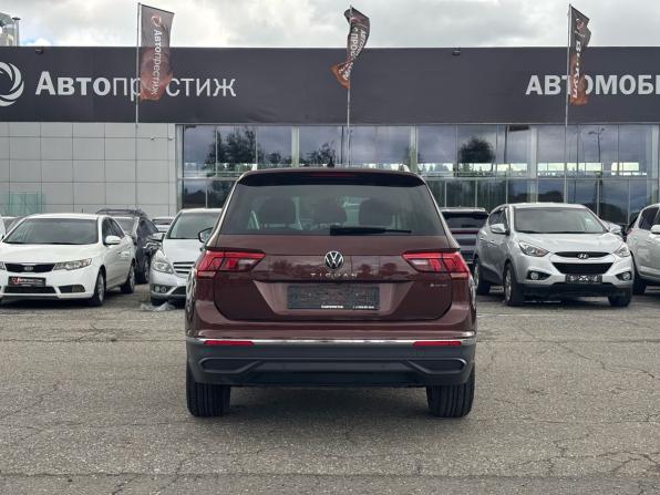 Volkswagen Tiguan II Рестайлинг с пробегом 2021 года, цена 3 010 000 рублей, 102000 км, внедорожник, Автокод Объявления