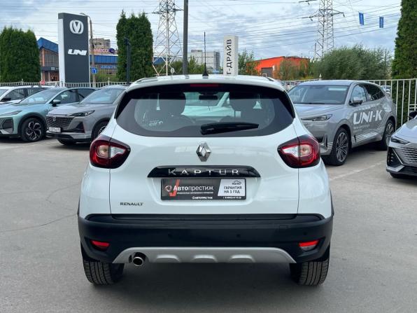 Renault Kaptur I с пробегом 2017 года, цена 1 180 000 рублей, 188775 км, внедорожник, Автокод Объявления