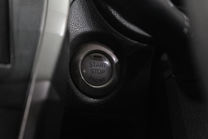 Nissan Note II с пробегом 2015 года, цена 799 000 рублей, 153117 км, хэтчбек, Автокод Объявления