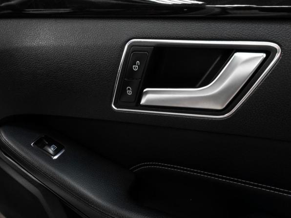 Mercedes-Benz E-Класс IV (W212 S212 C207) Рестайлинг с пробегом 2013 года, цена 1 499 030 рублей, 228700 км, седан, Автокод Объявления