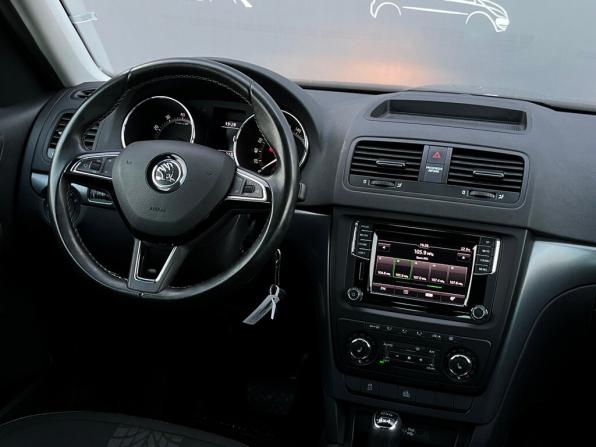 Skoda Yeti I Рестайлинг с пробегом 2017 года, цена 1 867 300 рублей, 84295 км, внедорожник, Автокод Объявления