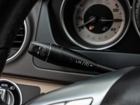 Mercedes-Benz C-Класс III (W204) Рестайлинг с пробегом 2012 года, цена 1 320 000 рублей, 249659 км, седан, Автокод Объявления
