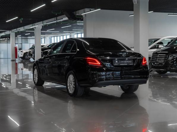 Mercedes-Benz C-Класс IV (W205) Рестайлинг с пробегом 2019 года, цена 1 790 000 рублей, 187527 км, седан, Автокод Объявления