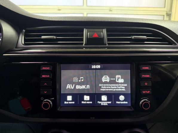 Kia Rio IV с пробегом 2018 года, цена 1 390 000 рублей, 112160 км, седан, Автокод Объявления