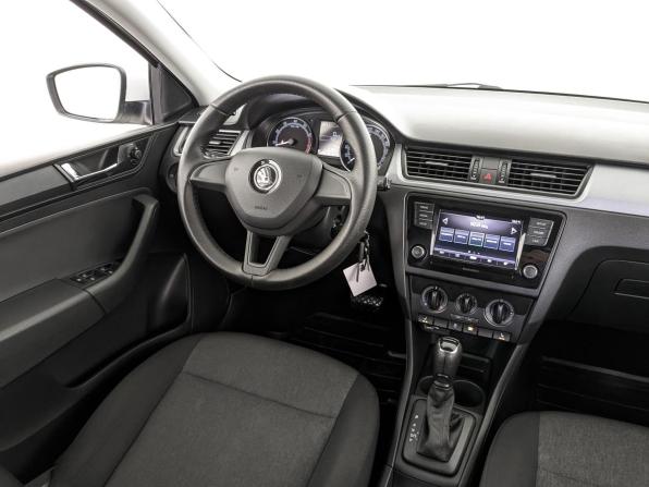 Skoda Rapid I Рестайлинг с пробегом 2018 года, цена 1 479 500 рублей, 51753 км, лифтбек, Автокод Объявления