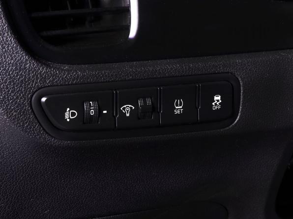 Kia Rio IV с пробегом 2019 года, цена 1 379 000 рублей, 135237 км, седан, Автокод Объявления