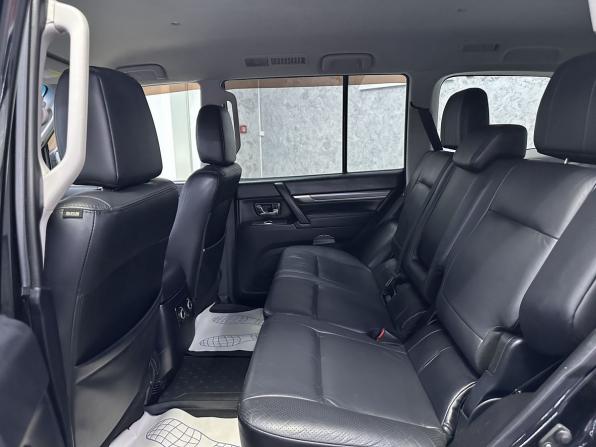 Mitsubishi Pajero IV Рестайлинг 1 с пробегом 2011 года, цена 1 899 000 рублей, 159534 км, внедорожник, Автокод Объявления