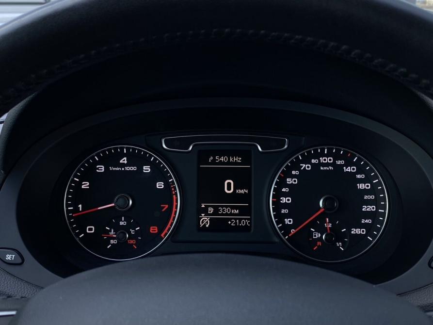 Audi Q3 I (8U) Москва  - изображение 22