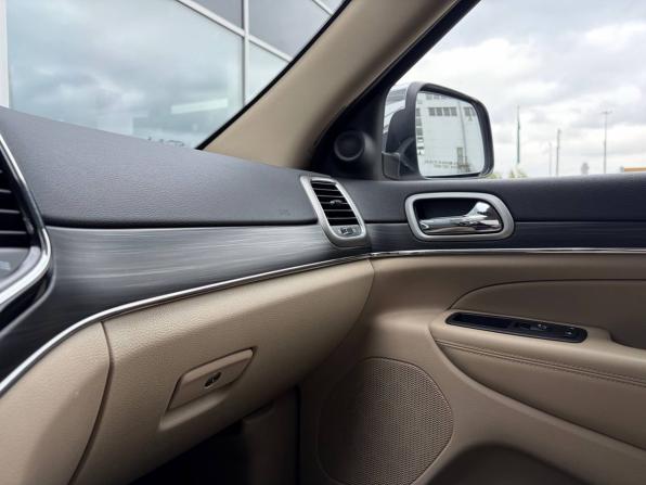 Jeep Grand Cherokee IV (WK2) Рестайлинг с пробегом 2018 года, цена 3 475 000 рублей, 63980 км, внедорожник, Автокод Объявления