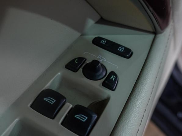 Volvo XC70 II с пробегом 2011 года, цена 1 549 000 рублей, 284854 км, универсал, Автокод Объявления