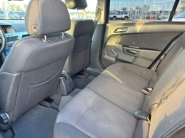 Opel Astra H Рестайлинг с пробегом 2012 года, цена 505 000 рублей, 226647 км, седан, Автокод Объявления