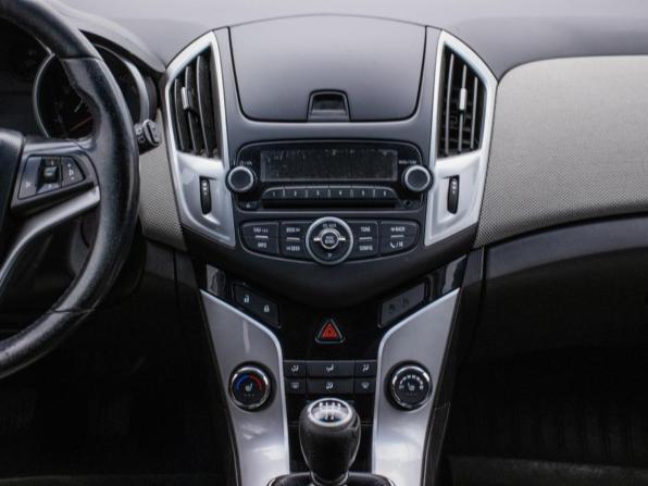 Chevrolet Cruze I Рестайлинг с пробегом 2013 года, цена 700 000 рублей, 236354 км, универсал, Автокод Объявления