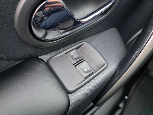 Renault Logan II Рестайлинг с пробегом 2022 года, цена 1 200 000 рублей, 82700 км, седан, Автокод Объявления